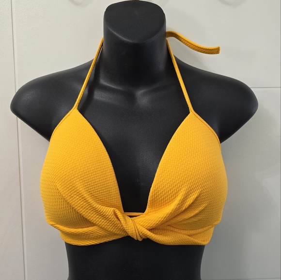 Shade & Shore Other - Shade & Shore Yellow Twist Front Push Up Padded 34D Halter Swim Bikini Top